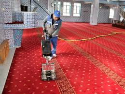 İBADETHANELERDE TEMİZLİK ÇALIŞMASI YAPILIYOR